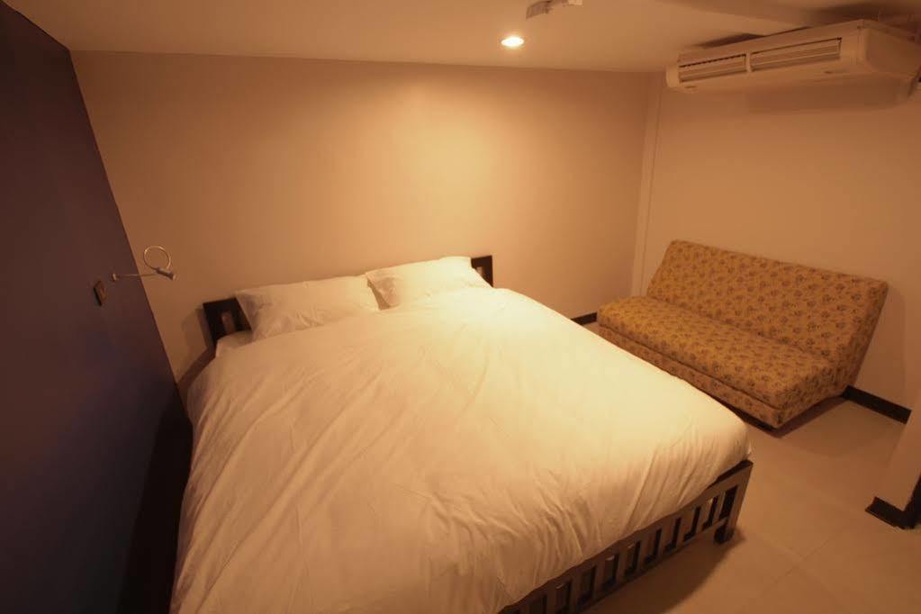 בנגקוק The Blocks Hostel Sukhumvit 10 מראה חיצוני תמונה